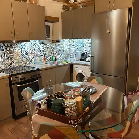 Alpstuga The House In The Cobbled Road Karpenísion