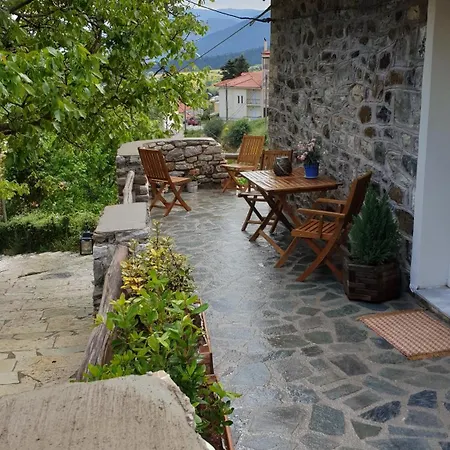 Chalet The House In The Cobbled Road *
